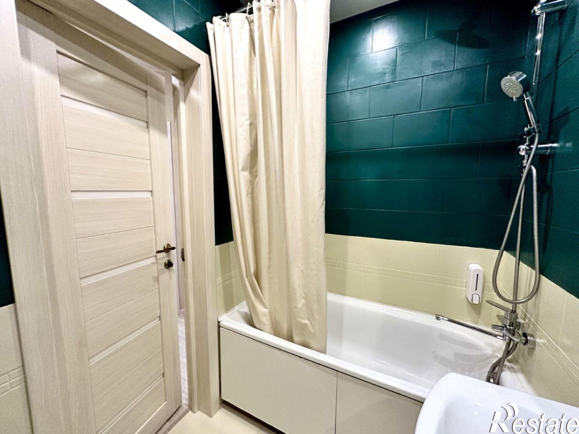 Купить квартиру за 7 990 000 рублей на улица Азата Аббасова, 13