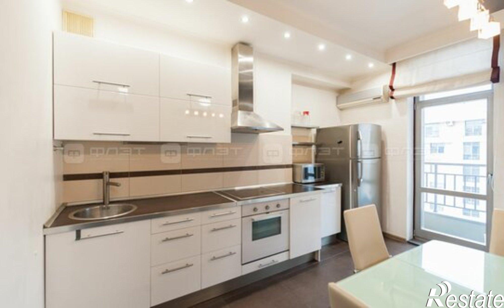 Купить квартиру за 23 000 000 рублей на Меридианная улица, 4