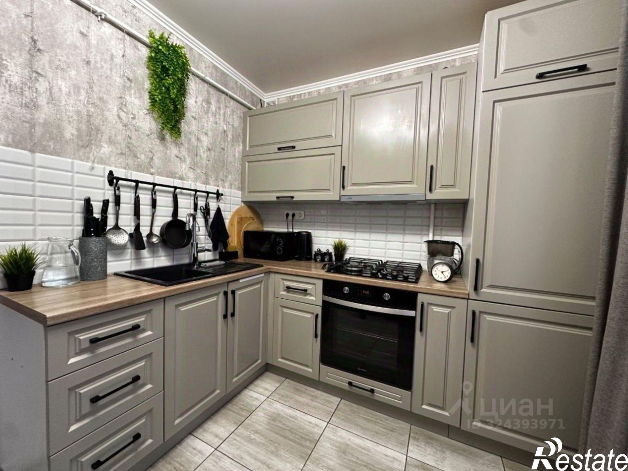 Купить квартиру за 7 490 000 рублей на улица Юлиуса Фучика, 83