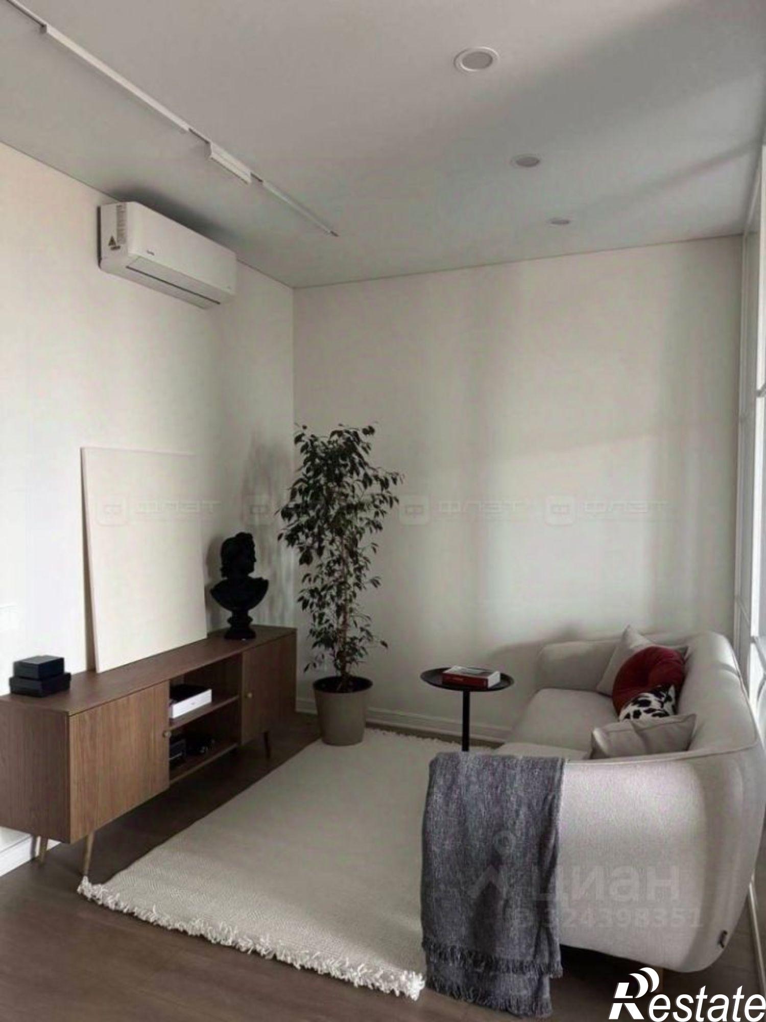 Купить квартиру за 12 590 000 рублей на ул Краснококшайская, 56