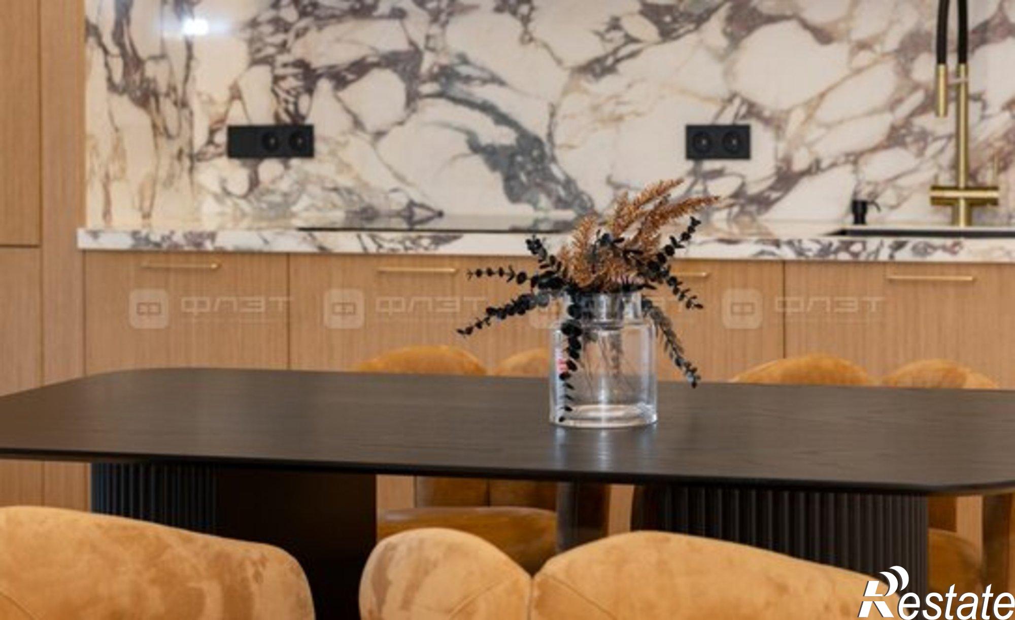 Купить квартиру за 112 000 000 рублей на ул Право-Булачная, 51