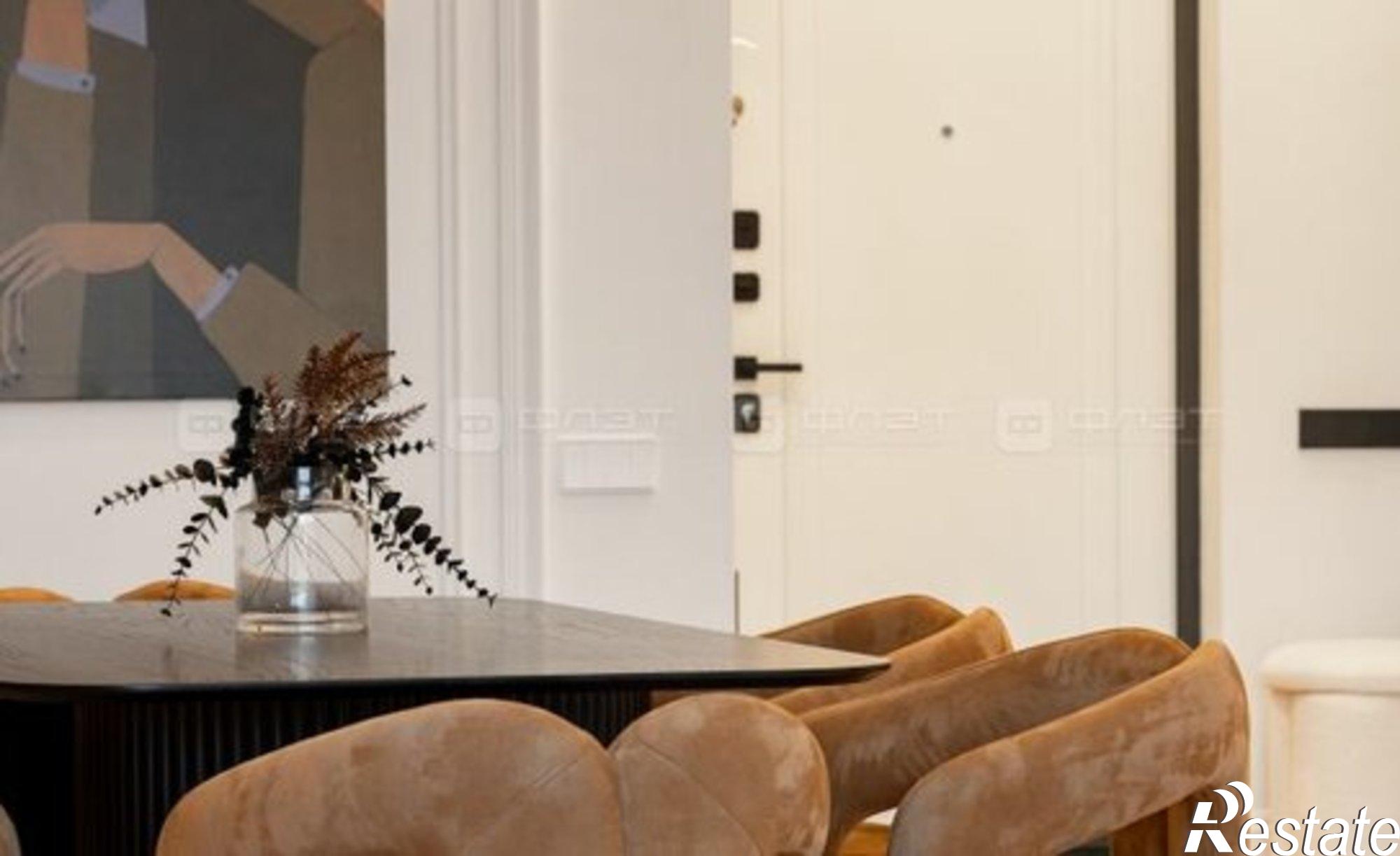 Купить квартиру за 112 000 000 рублей на ул Право-Булачная, 51