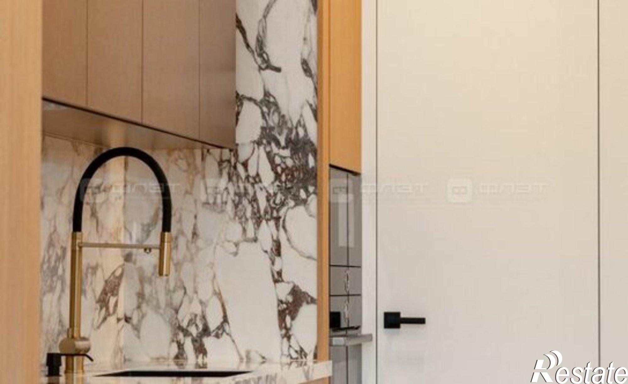 Купить квартиру за 112 000 000 рублей на ул Право-Булачная, 51