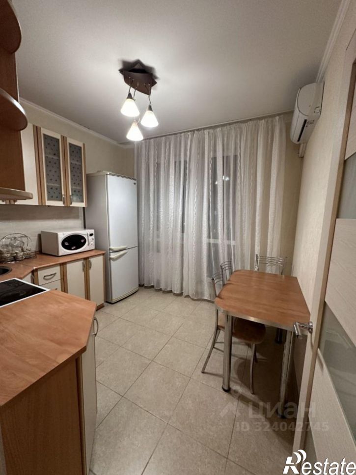 2-комн квартира улица Космонавтов, 61Б,  д. 61Б