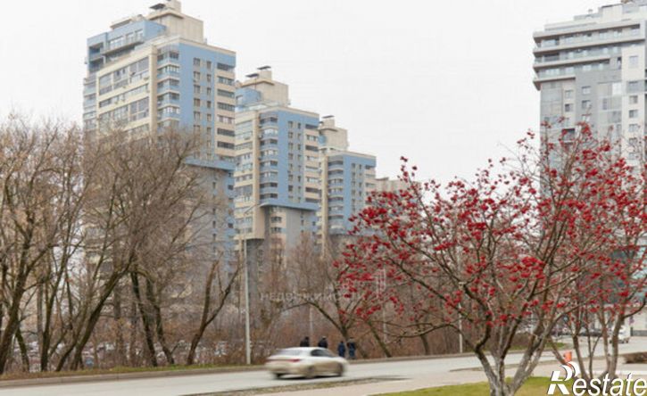 3-комн квартира Комсомольская улица, 1,  д. 1