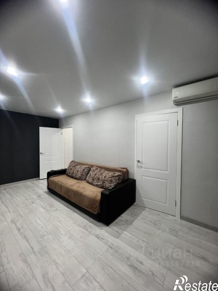 3-комн квартира улица Хади Такташа, 101,  д. 101