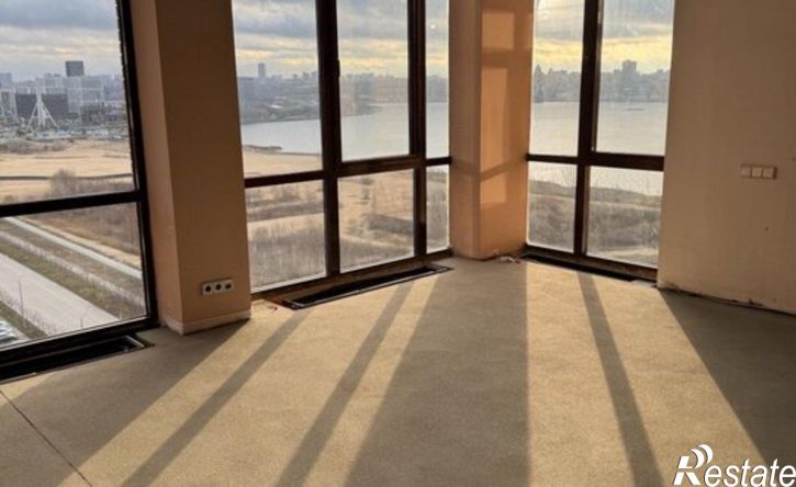 3-комн квартира Меридианная улица, 1,  д. 1