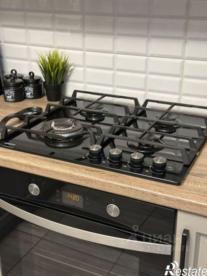 1-комн квартира улица Юлиуса Фучика, 83,  д. 83