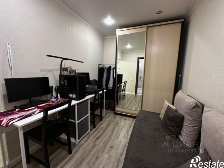 1-комн квартира улица Юлиуса Фучика, 83,  д. 83