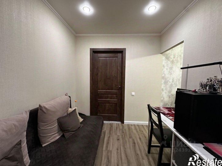 1-комн квартира улица Юлиуса Фучика, 83,  д. 83