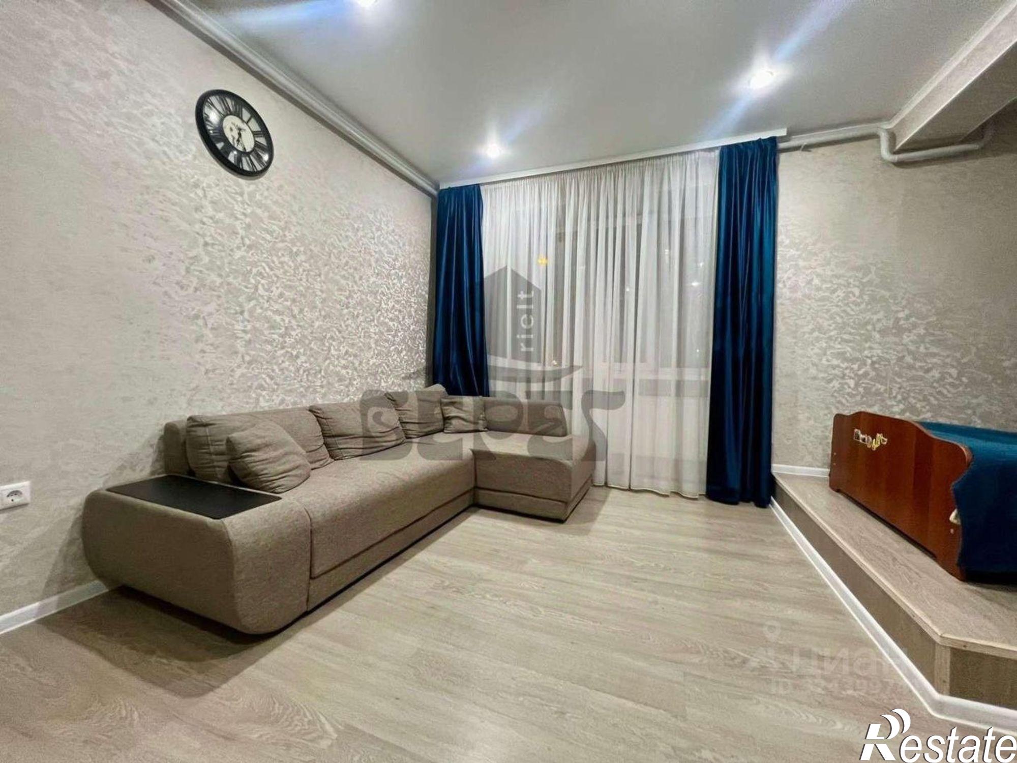 Сдать квартиру за 26 990 рублей на улица Ярослава Гашека, 2