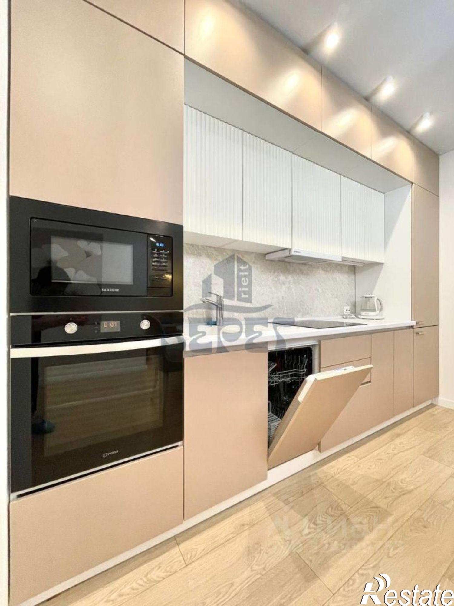 Сдать квартиру за 39 990 рублей на улица Хусаина Мавлютова, 17Е к3