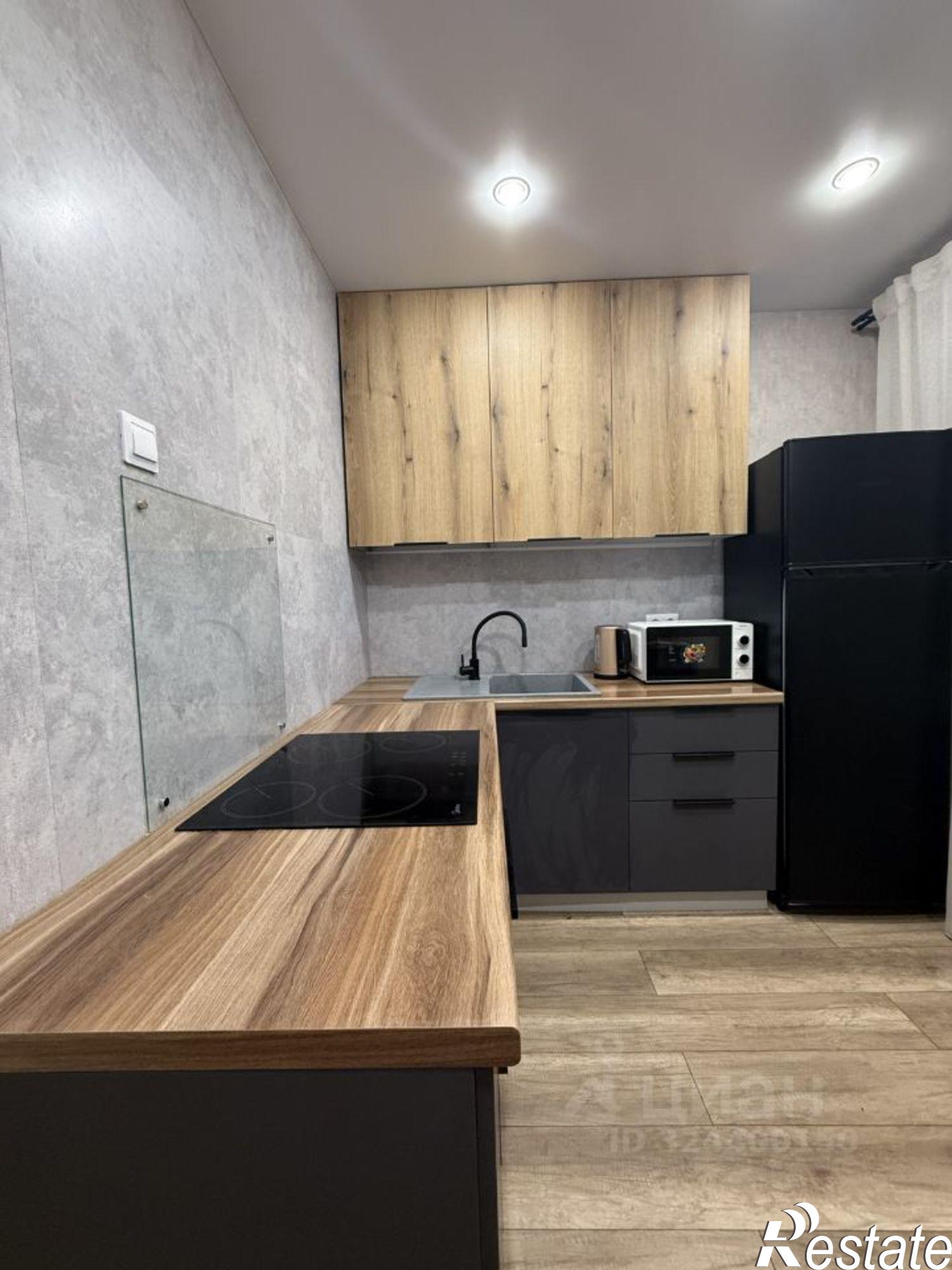 Сдать квартиру за 35 000 рублей на проспект Победы, 182