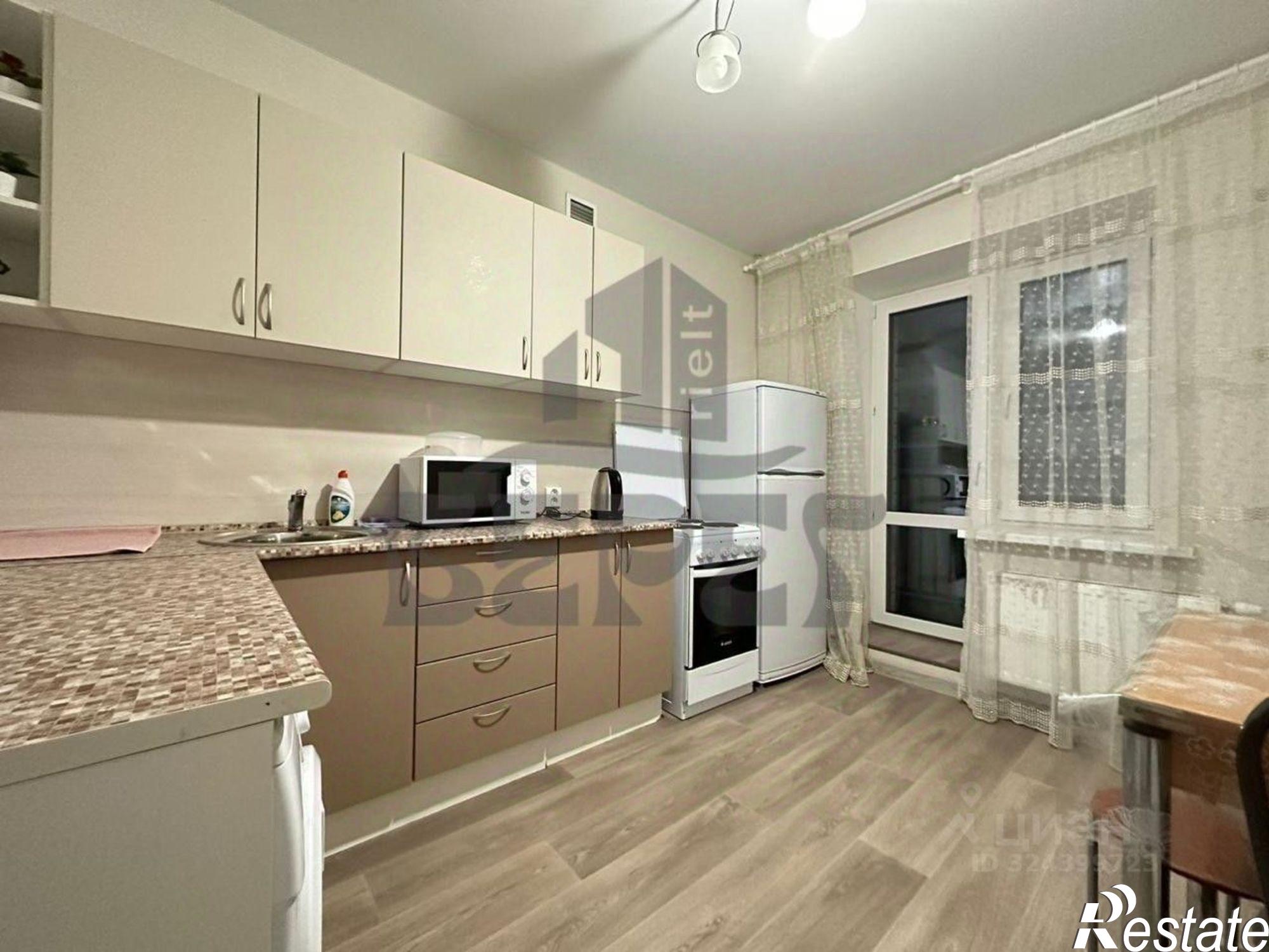 Сдать квартиру за 32 990 рублей на пр-д Созидателей, 13