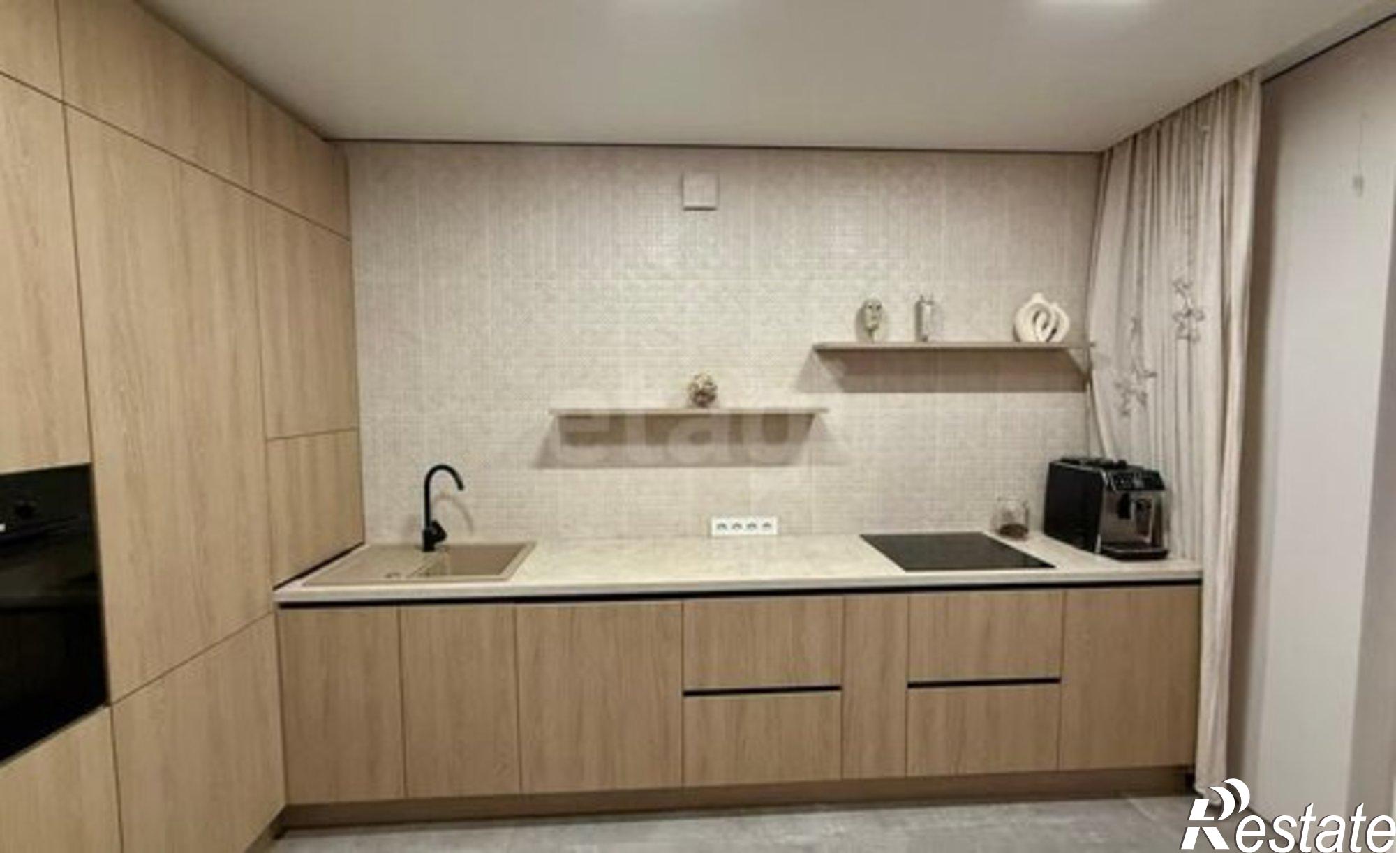 Купить квартиру за 12 000 000 рублей на ул Генерала Ерина, 15