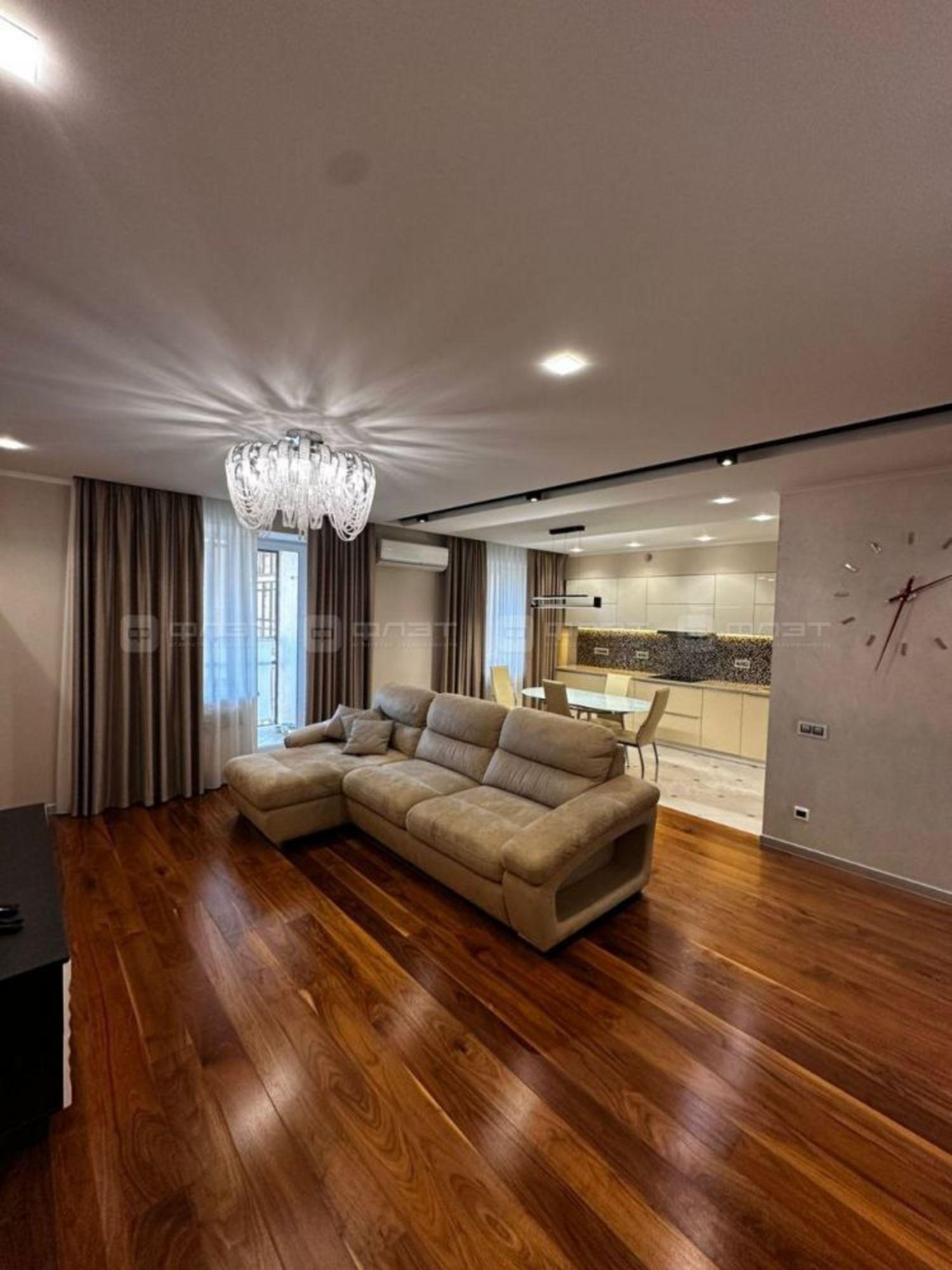 Сдать квартиру за 80 000 рублей на ул. Натана Рахлина д.5