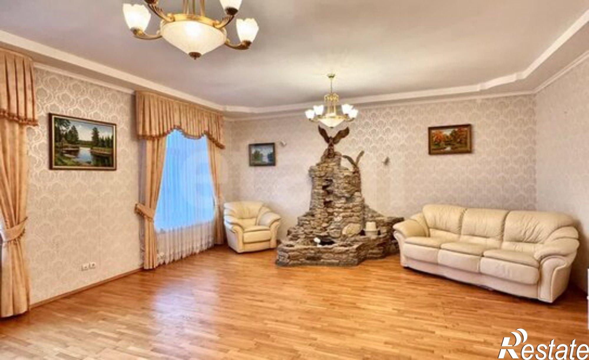 Купить квартиру за 35 000 000 рублей на ул Калинина, 10