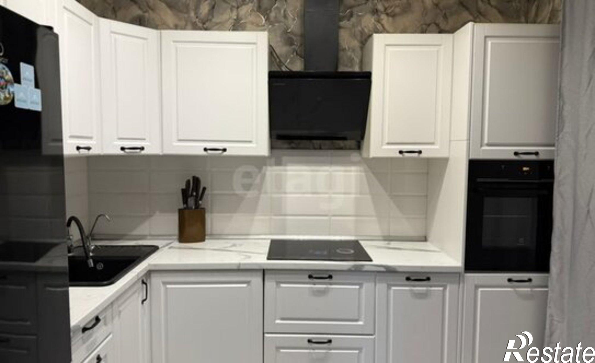 Купить квартиру за 16 890 000 рублей на улица Разведчика Ахмерова, 9