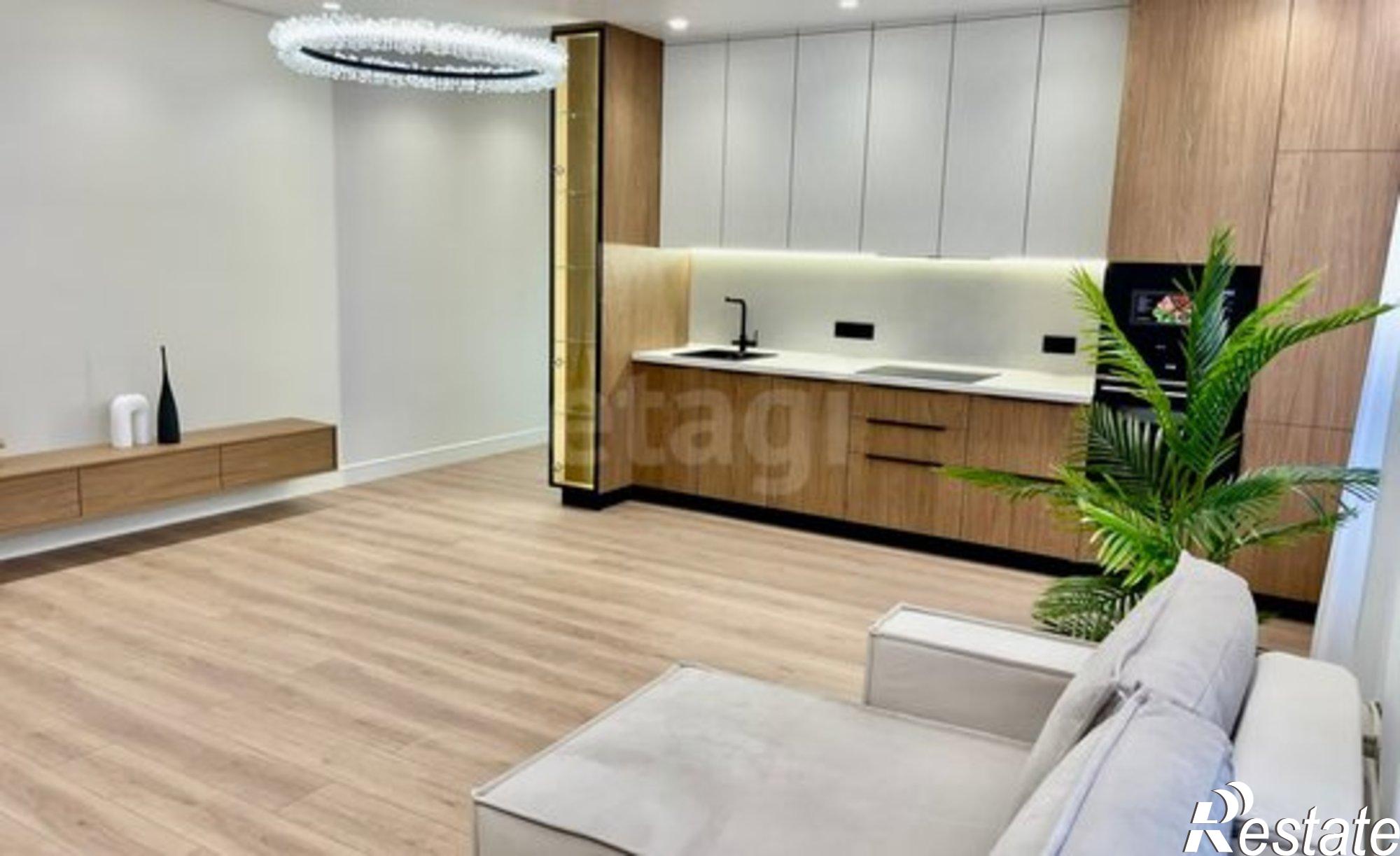 Купить квартиру за 27 000 000 рублей на Краснококшайская улица, 60