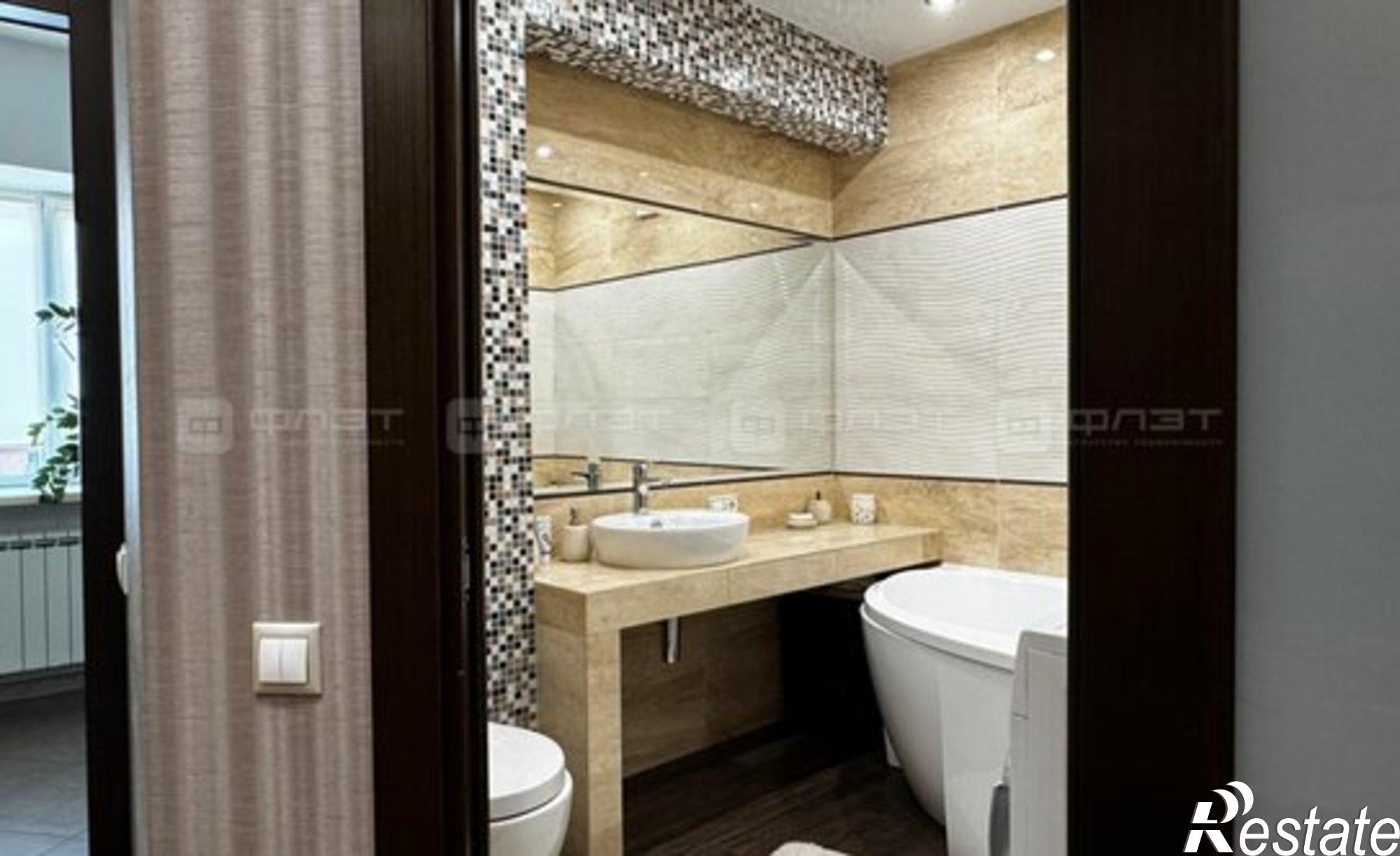 Купить квартиру за 16 400 000 рублей на ул Чистопольская, 40