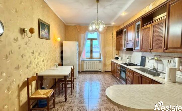 4-комн квартира ул Калинина, 10,  д. 10