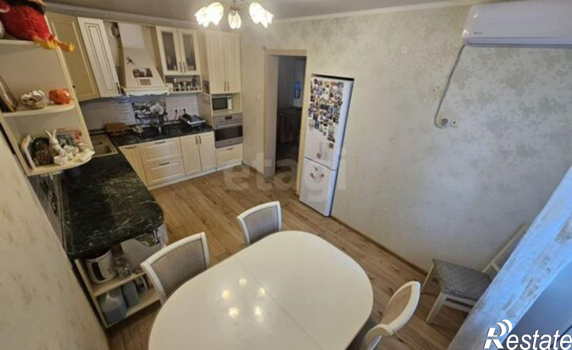 Купить квартиру за 12 000 000 рублей на проспект Победы, 100