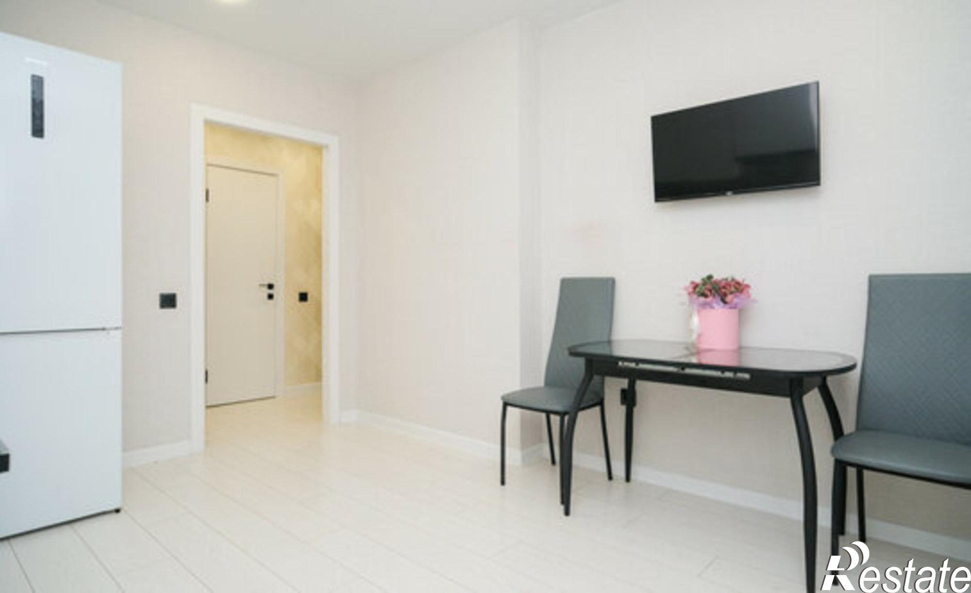 Купить квартиру за 10 600 000 рублей на улица Рауиса Гареева, 109