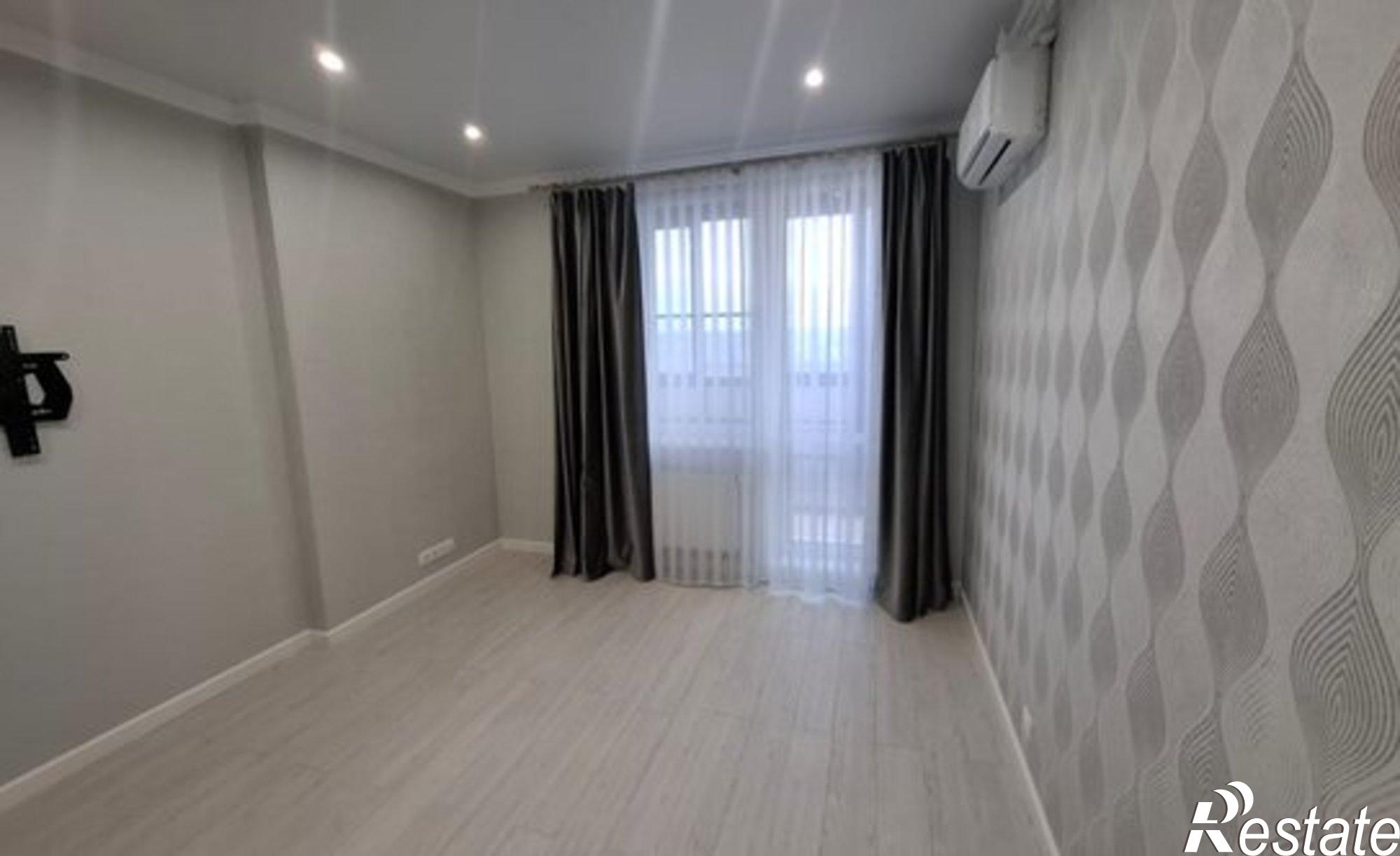 Купить квартиру за 9 980 000 рублей на ул Закиева, 20 1