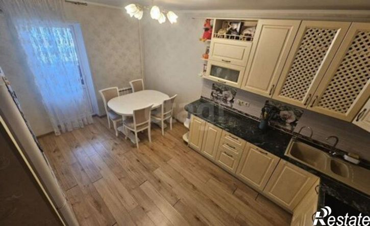 2-комн квартира проспект Победы, 100,  д. 100