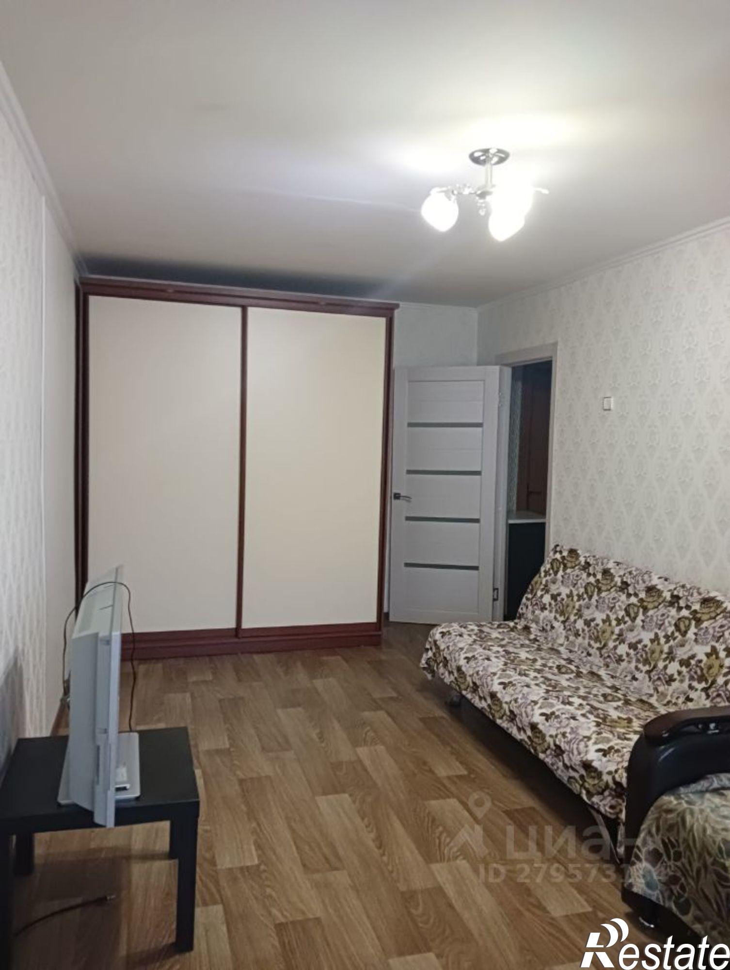 Сдать квартиру за 31 000 рублей на улица Серова, 17