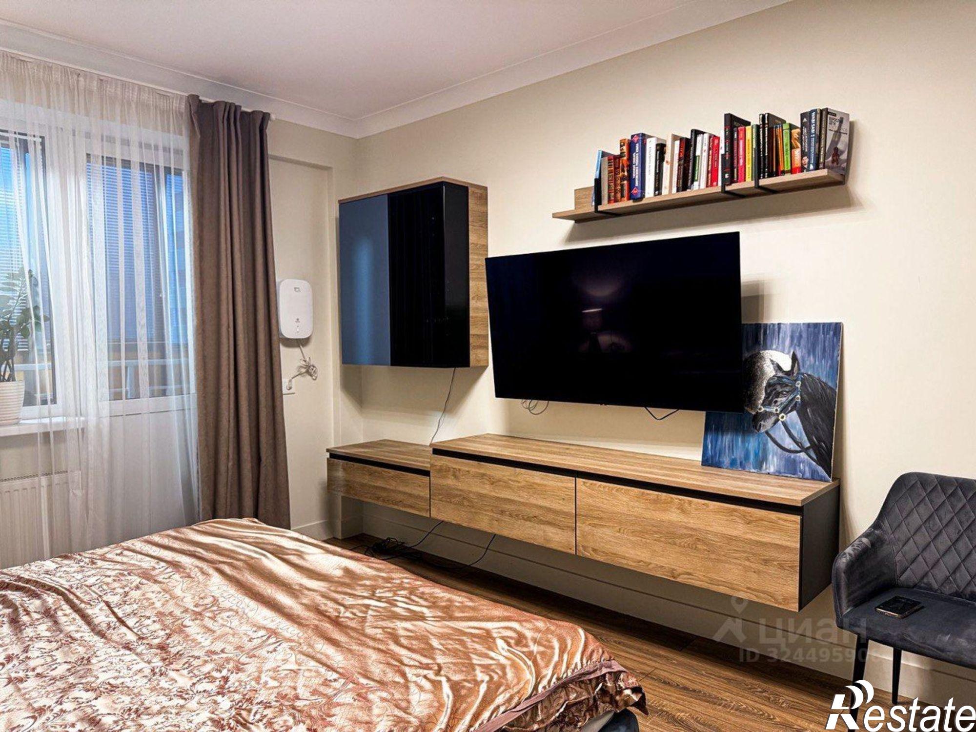 Сдать квартиру за 80 000 рублей на улица Бари Галеева, 8А к2