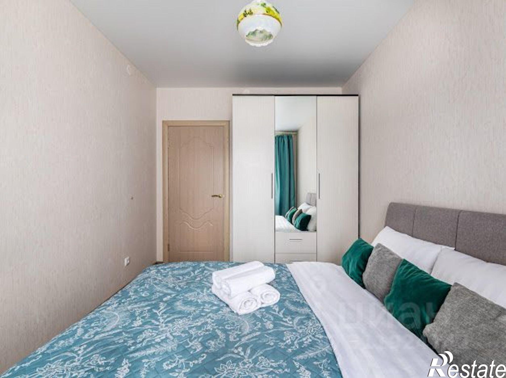 Сдать квартиру за 45 000 рублей на ул Рауиса Гареева, 100