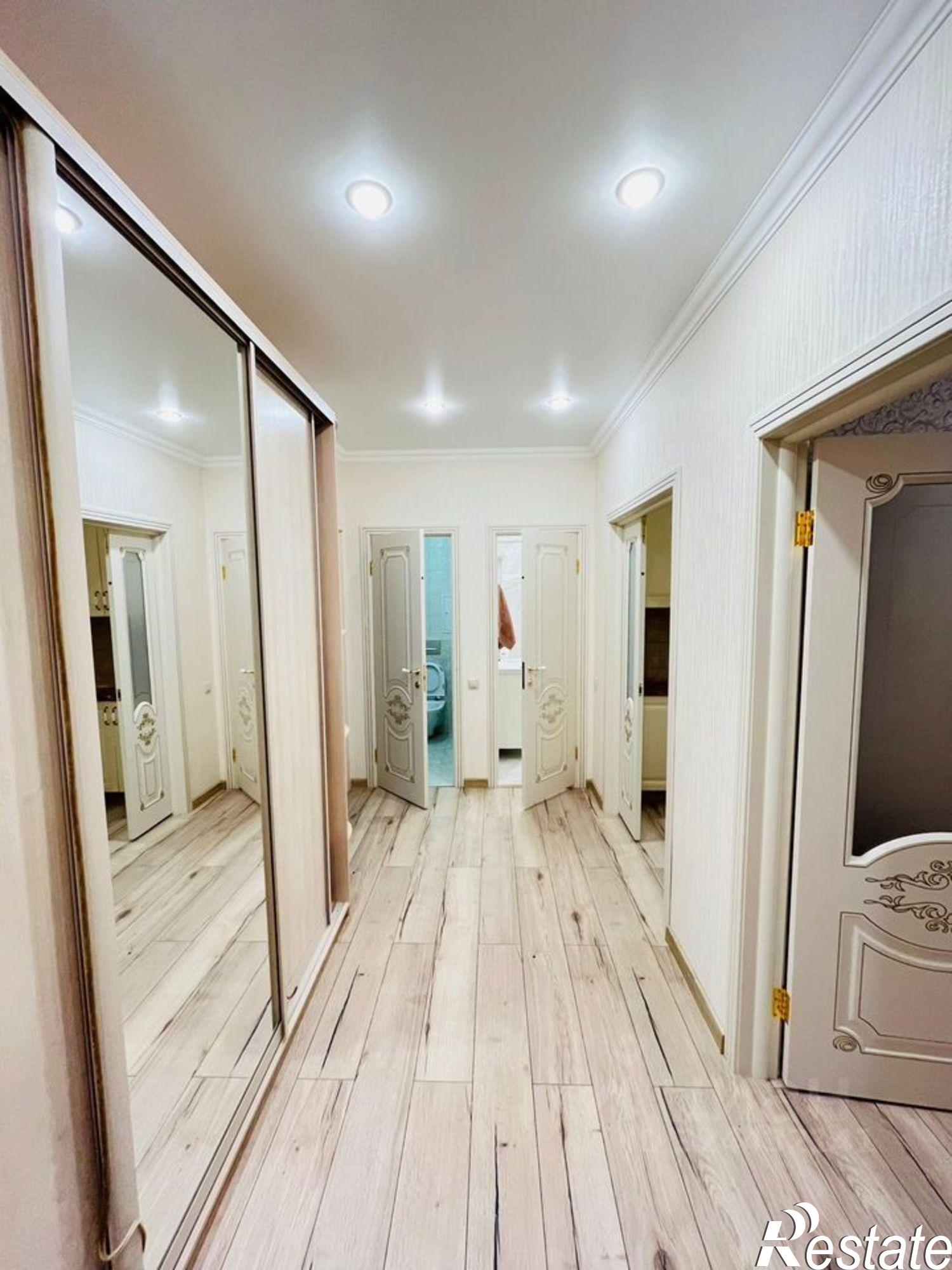 Сдать квартиру за 45 000 рублей на пр-кт Победы, 139А 2