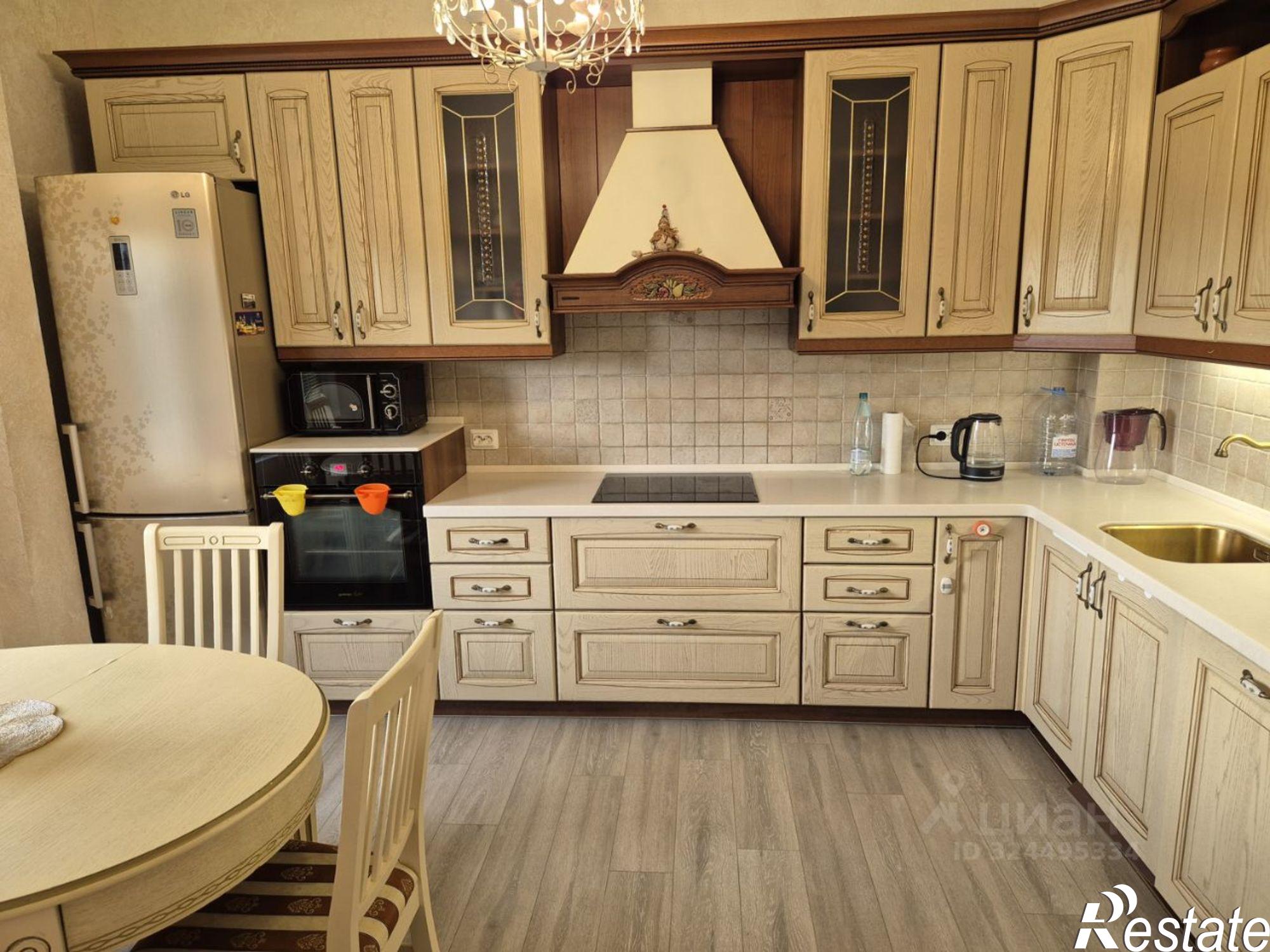 Купить квартиру за 25 000 000 рублей на улица Сибгата Хакима, 60