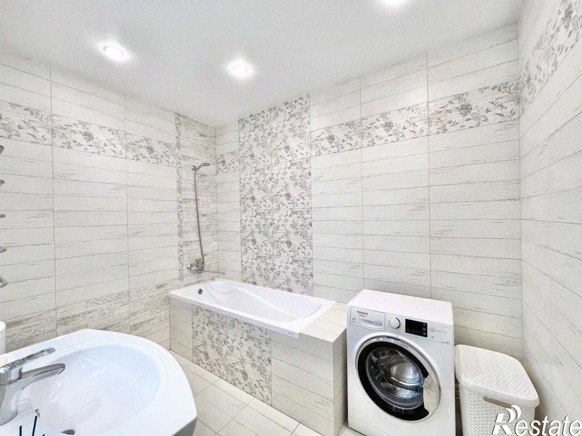 Купить квартиру за 10 680 000 рублей на ул Аделя Кутуя, 110Д/1