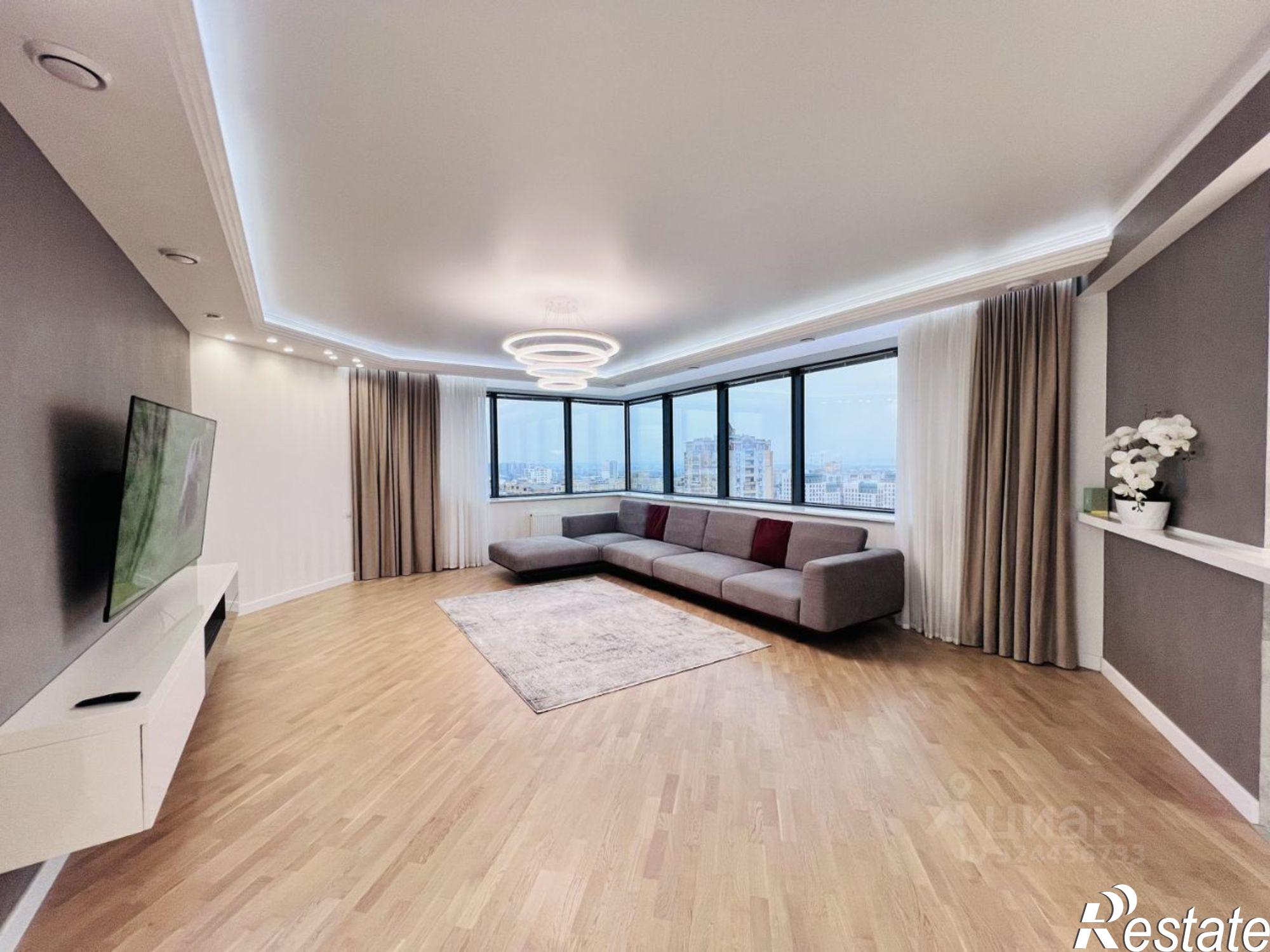 Купить квартиру за 49 900 000 рублей на пр-кт Альберта Камалеева, 1