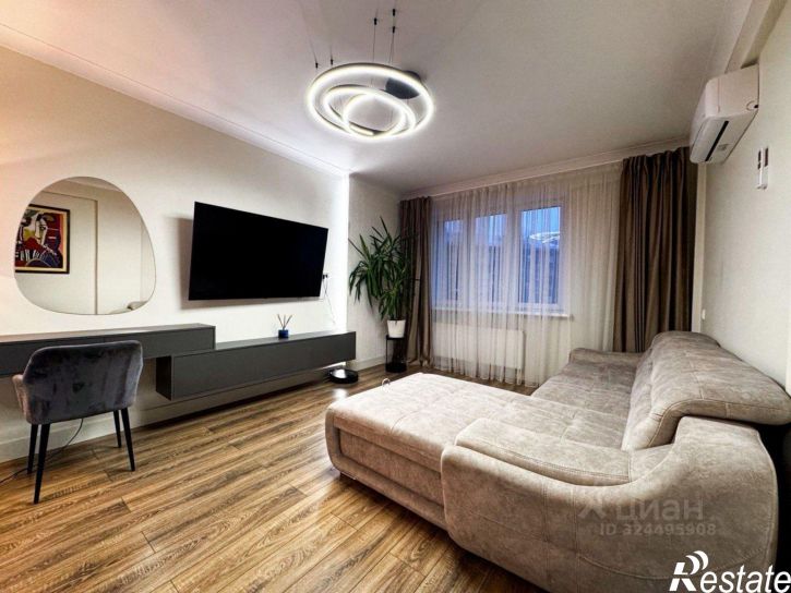 3-комн квартира улица Бари Галеева, 8А к2,  д. 8А к2