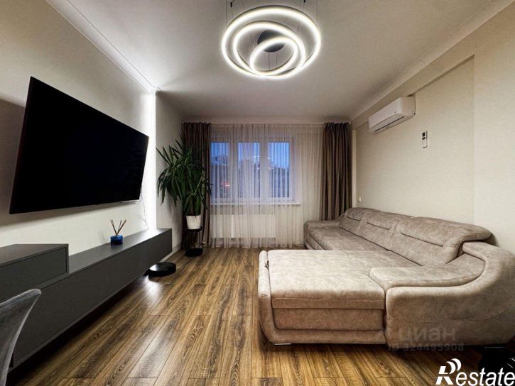 3-комн квартира улица Бари Галеева, 8А к2,  д. 8А к2