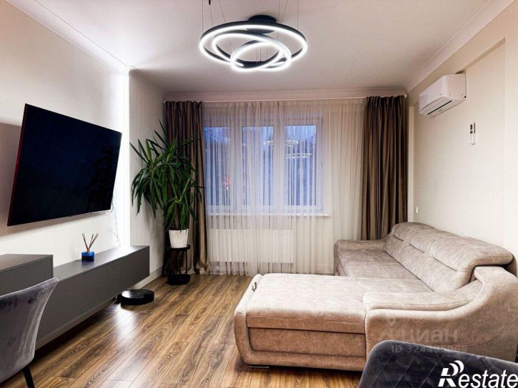 3-комн квартира улица Бари Галеева, 8А к2,  д. 8А к2