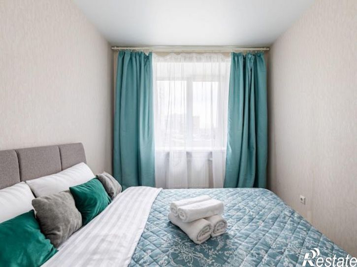 2-комн квартира ул Рауиса Гареева, 100,  д. 100