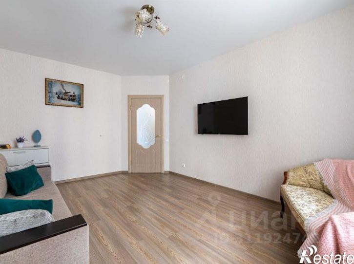 2-комн квартира ул Рауиса Гареева, 100,  д. 100