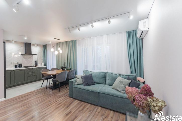 3-комн квартира ул Рихарда Зорге, 87,  д. 87