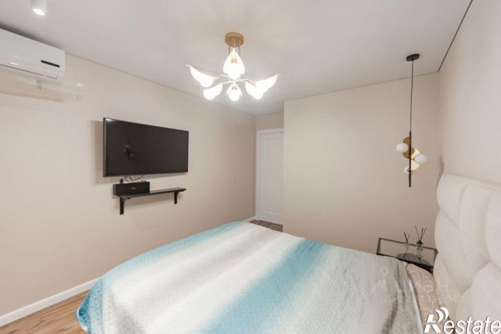 3-комн квартира ул Рихарда Зорге, 87,  д. 87