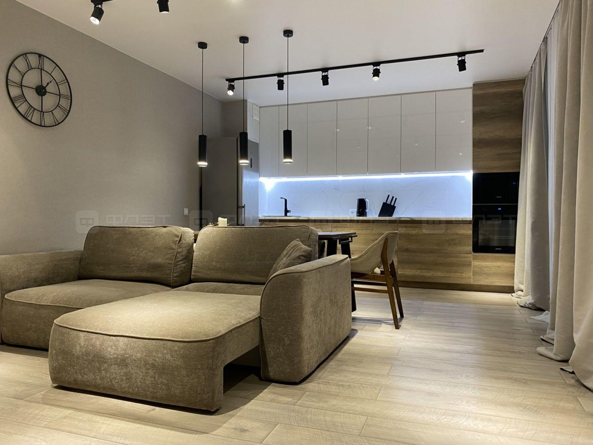 Купить квартиру за 13 690 000 рублей на пр-кт. Альберта Камалеева, дом 30