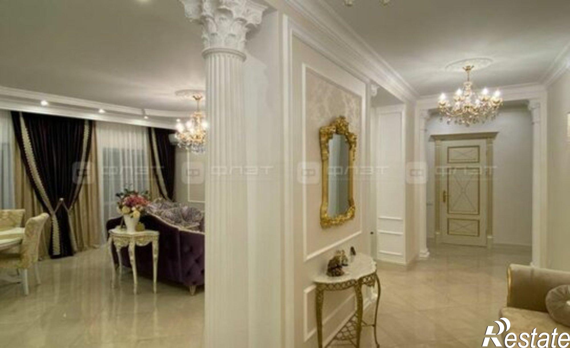 Купить квартиру за 42 000 000 рублей на Чистопольская улица, 38