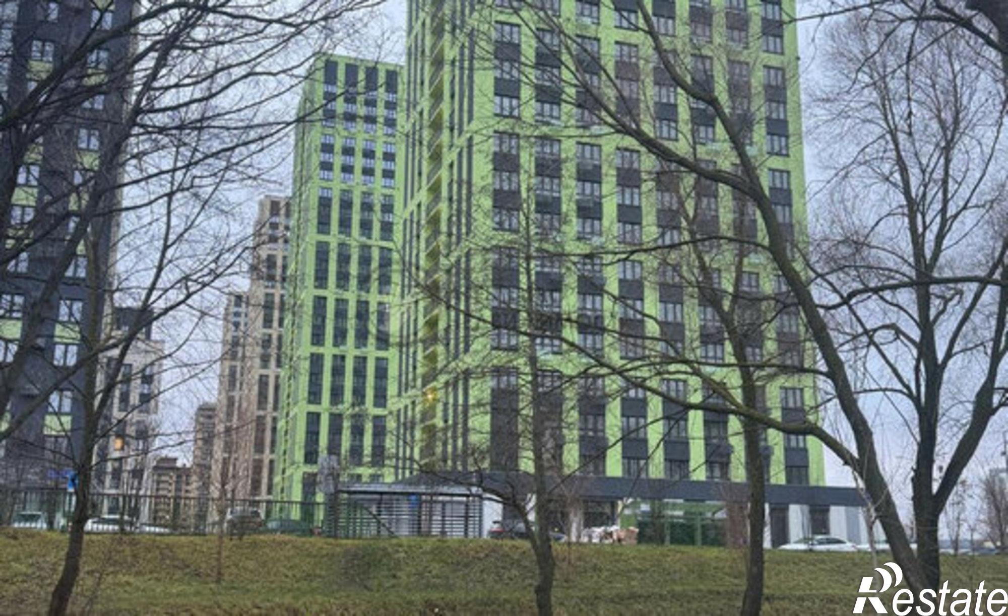 Купить квартиру за 9 990 000 рублей на улица Александра Курынова, 5 к1