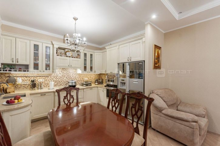 3-комн квартира ул. Чистопольская, дом 38