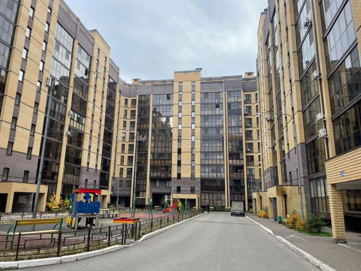 Студия ул. Рауиса Гареева, дом 100