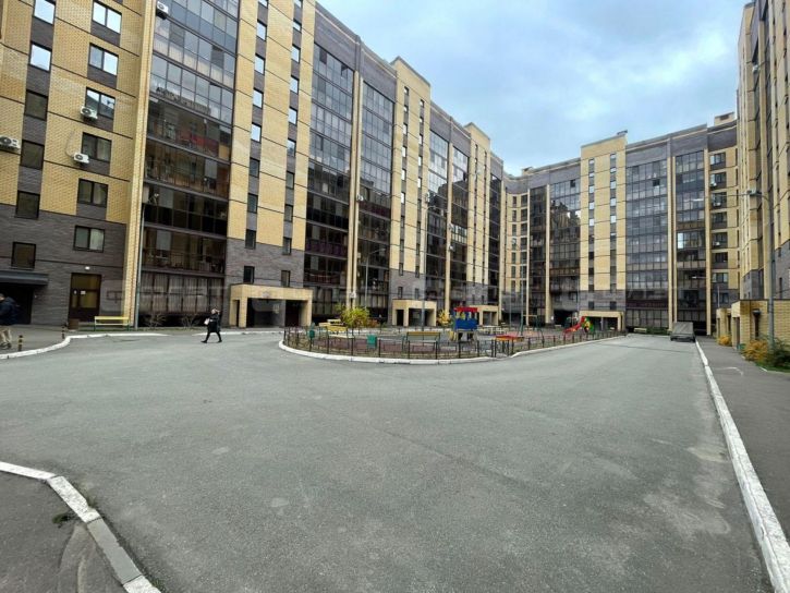 Студия ул. Рауиса Гареева, дом 100