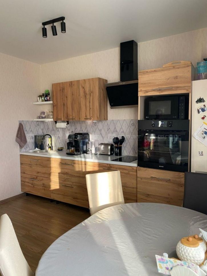 Студия ул. Рауиса Гареева, дом 100